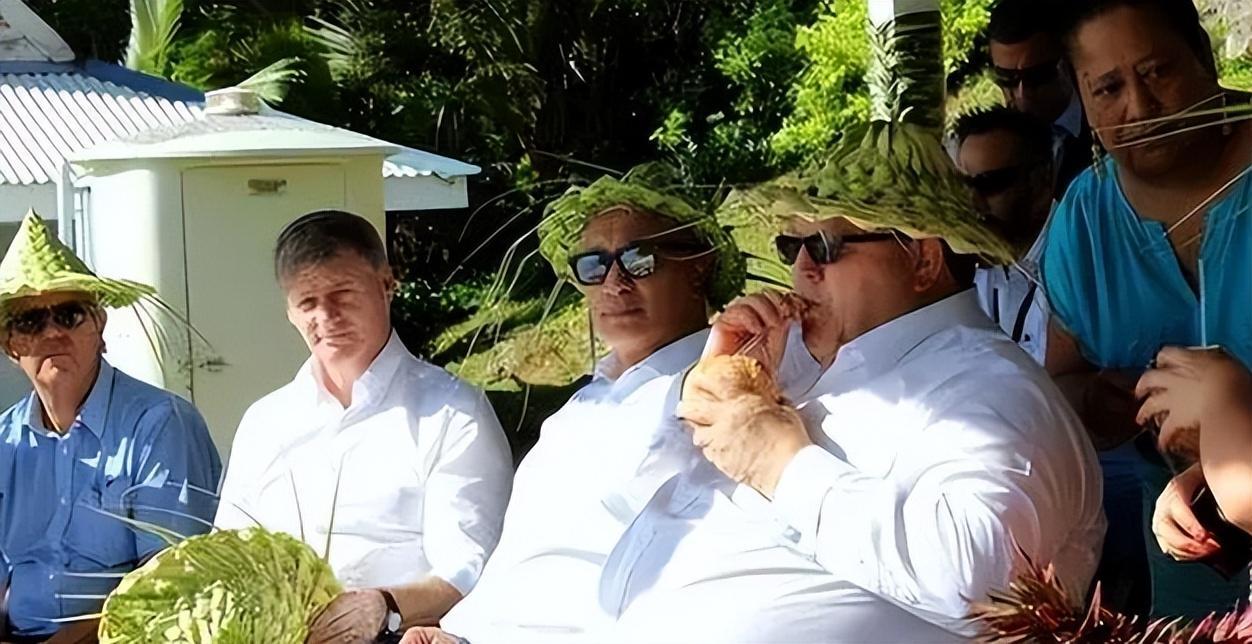 回顾托克劳群岛:由三个珊瑚岛组成,当地人的生活每天都像"度假"