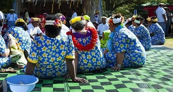 托克劳群岛:由三个珊瑚岛组成,当地人的生活每天都像在"度假"