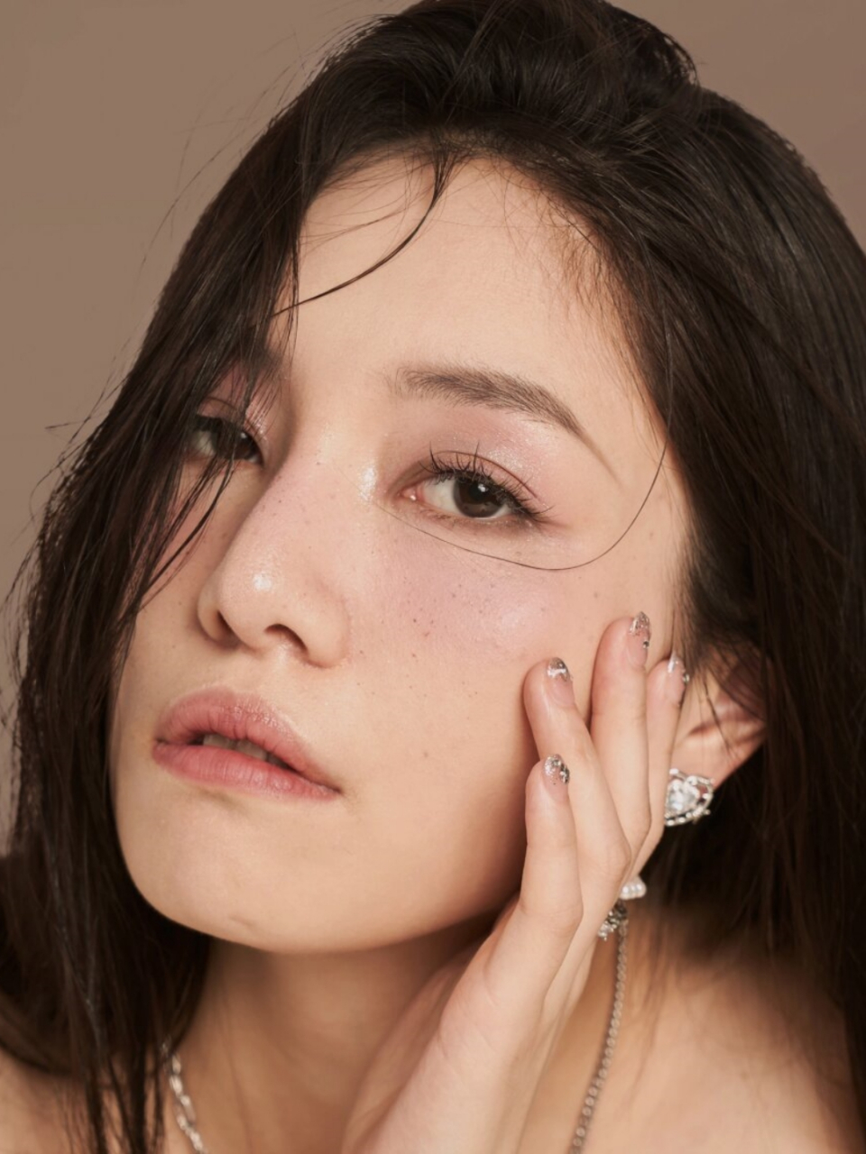 韩系温柔雀斑妆  最近流行的韩系温柔雀斑妆容,真的太可爱了!