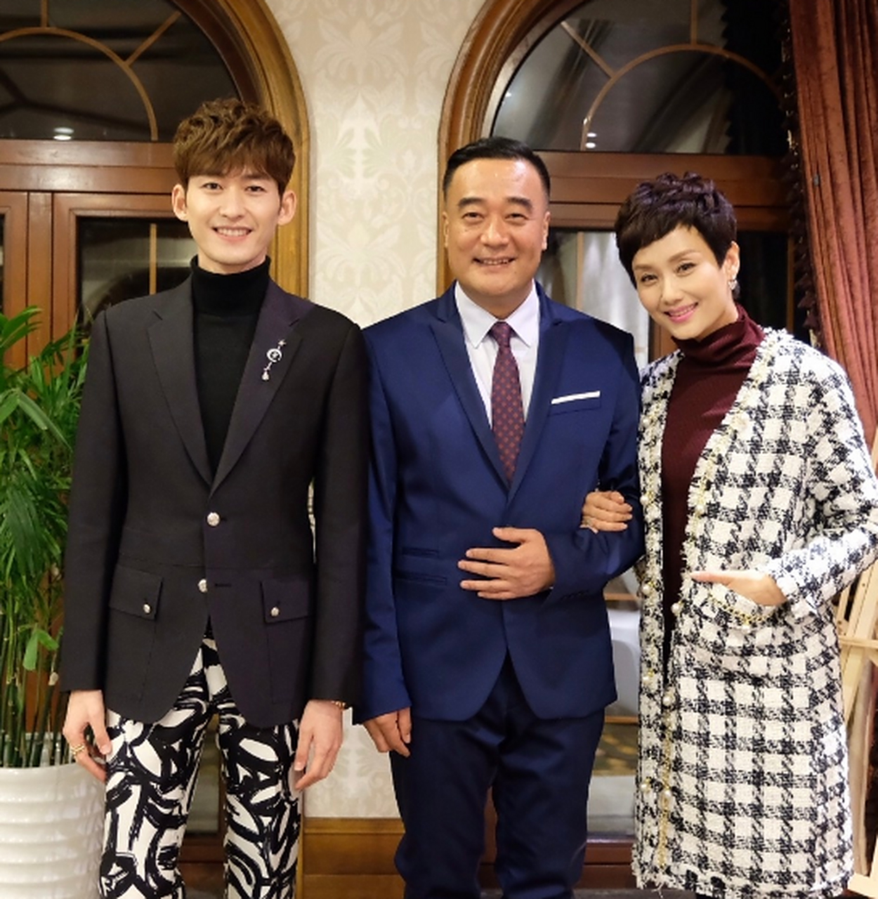 原来张翰的亲妈是李颖,妹妹居然是奥运会大赢家,这消息我刚刚才知道