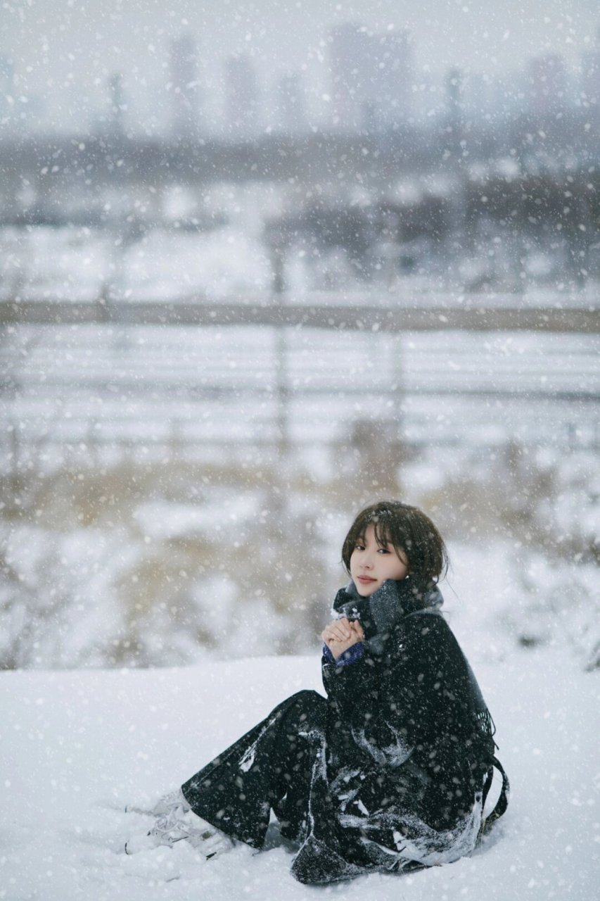 下雪图片唯美 女孩图片