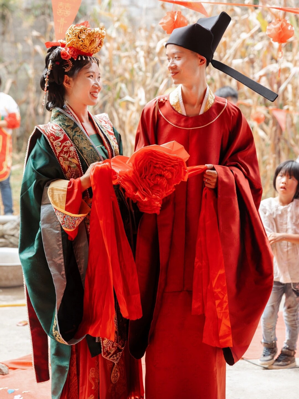 汉服婚礼照片  我分享几张超级好看的汉服婚礼照片,喜欢这种风格的