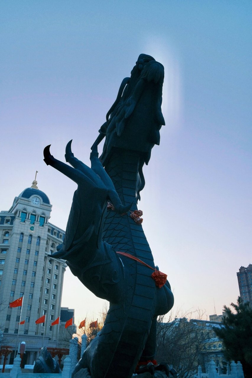 被震撼到真的有一条大黑龙  位于中国东北的黑龙江省哈尔滨市,隐藏着