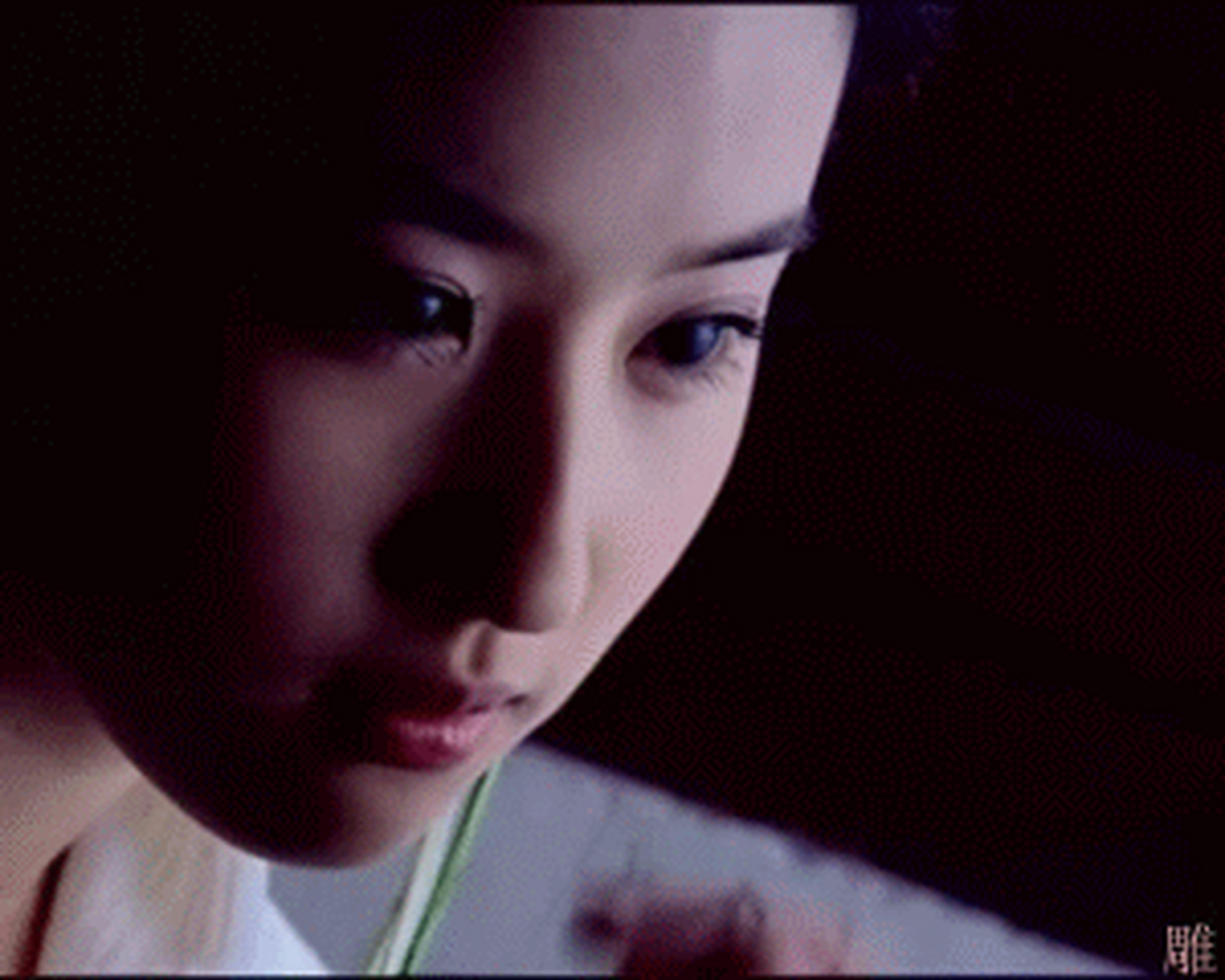 赵灵儿刮鼻子可爱,看看虞书欣的刮鼻子,卧槽,天打雷劈了吧!