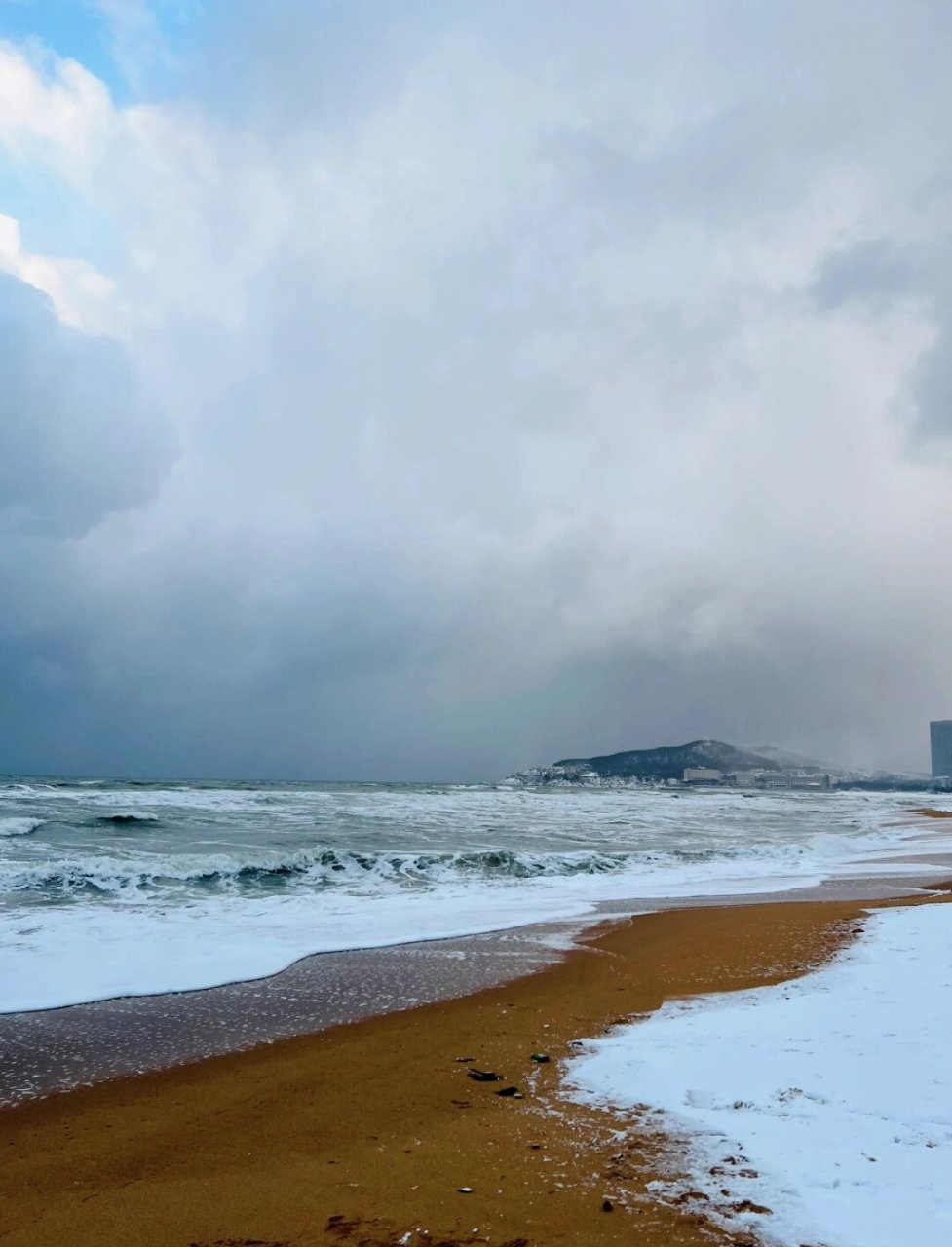 威海冬天下雪海边图片图片