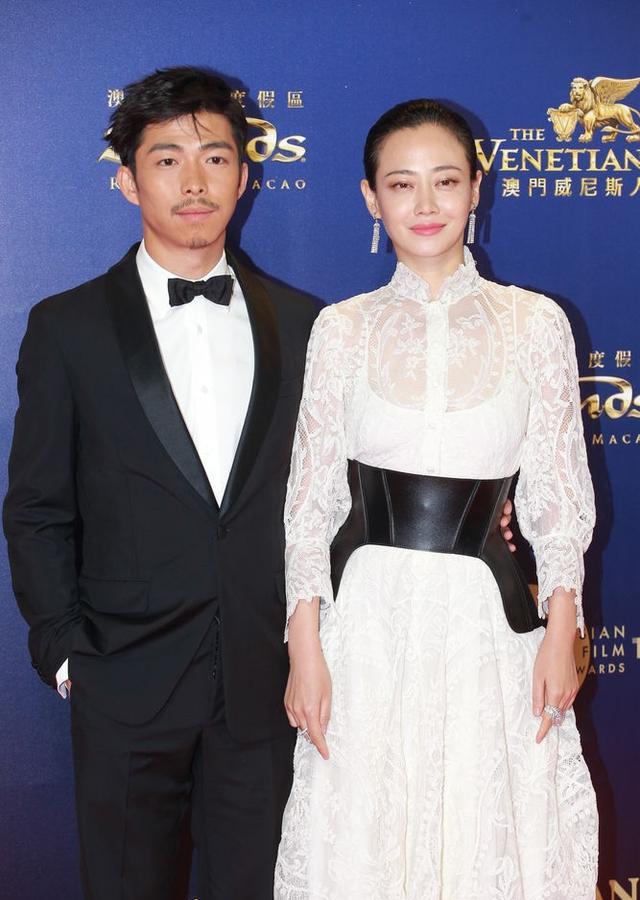 40岁谭卓宣布恋情,男方是演员"黄毛"?两人早有迹可循!