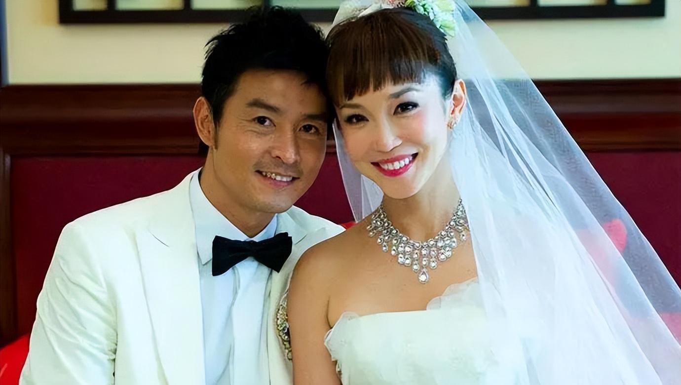 范文芳:被富家男友抛弃后,嫁给李铭顺成为宠妻女「不超过30字」