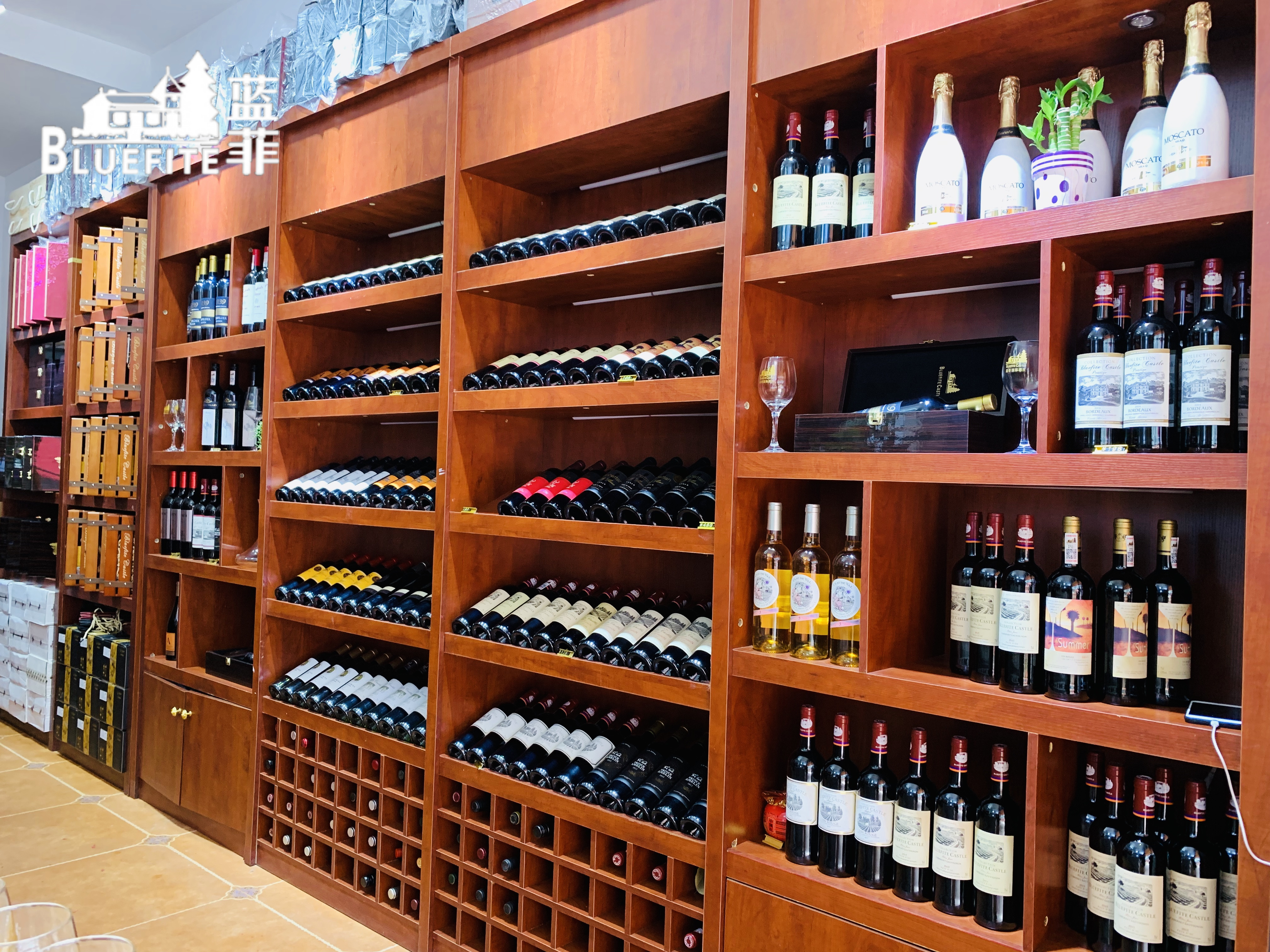 红酒连锁加盟(红酒加盟排行榜前十名) 红酒连锁加盟(红酒加盟排行榜前十名)