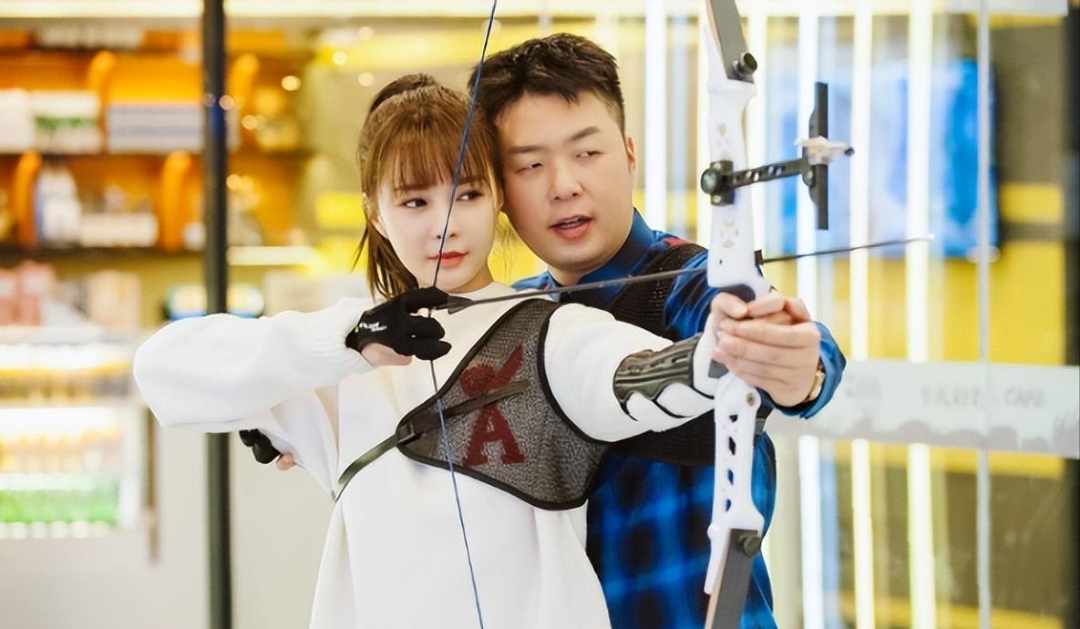 杜海涛沈梦辰:近照曝光,男方发量稀疏脸长斑露真容