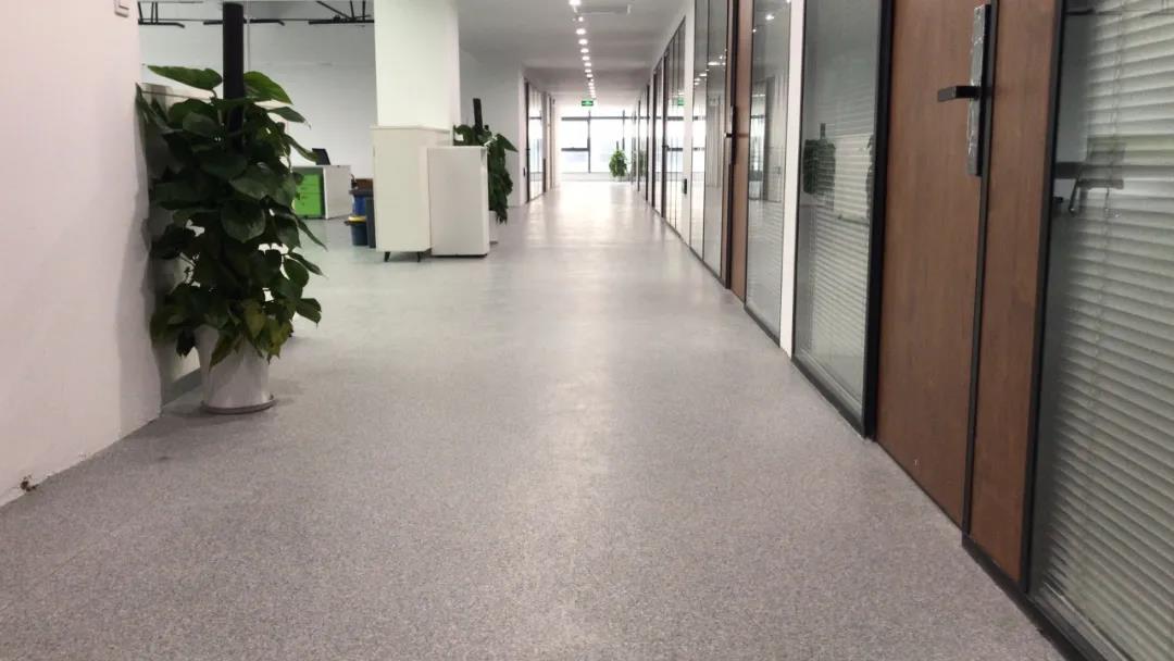 办公室地面地胶施工注意事项