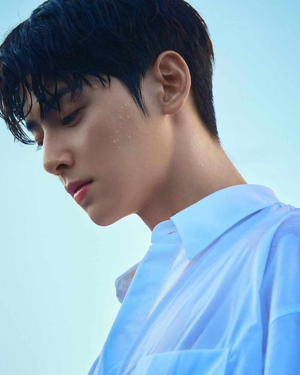 流汗 微醺的车银优 眉眼弯弯 眼睛带笑 #最靓头像壁纸征集赛