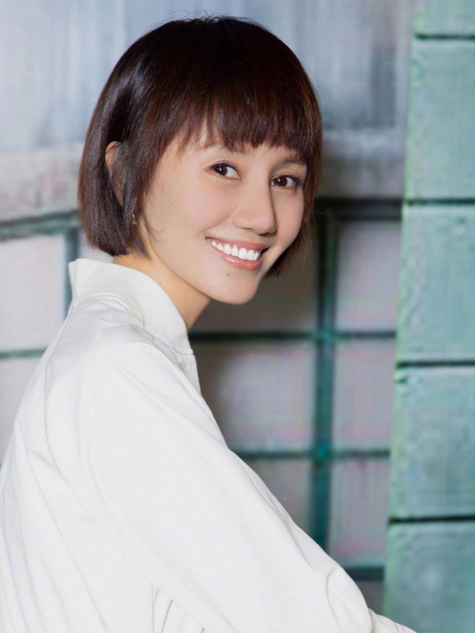 夏雨,清纯女神高圆圆联手玩转舞台剧《艳遇》,激情四溢!
