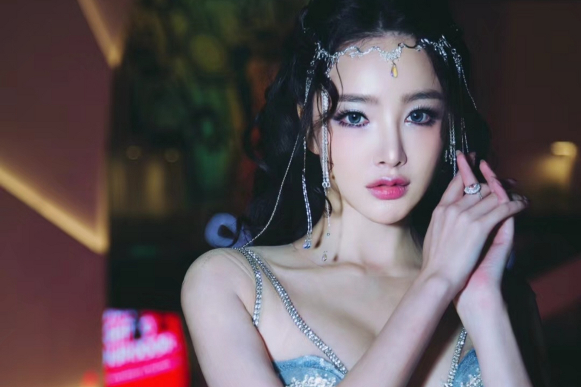 刘雨欣曾因张檬插足婚姻抑郁,如今事业成功成好莱坞高层,自律心态年轻