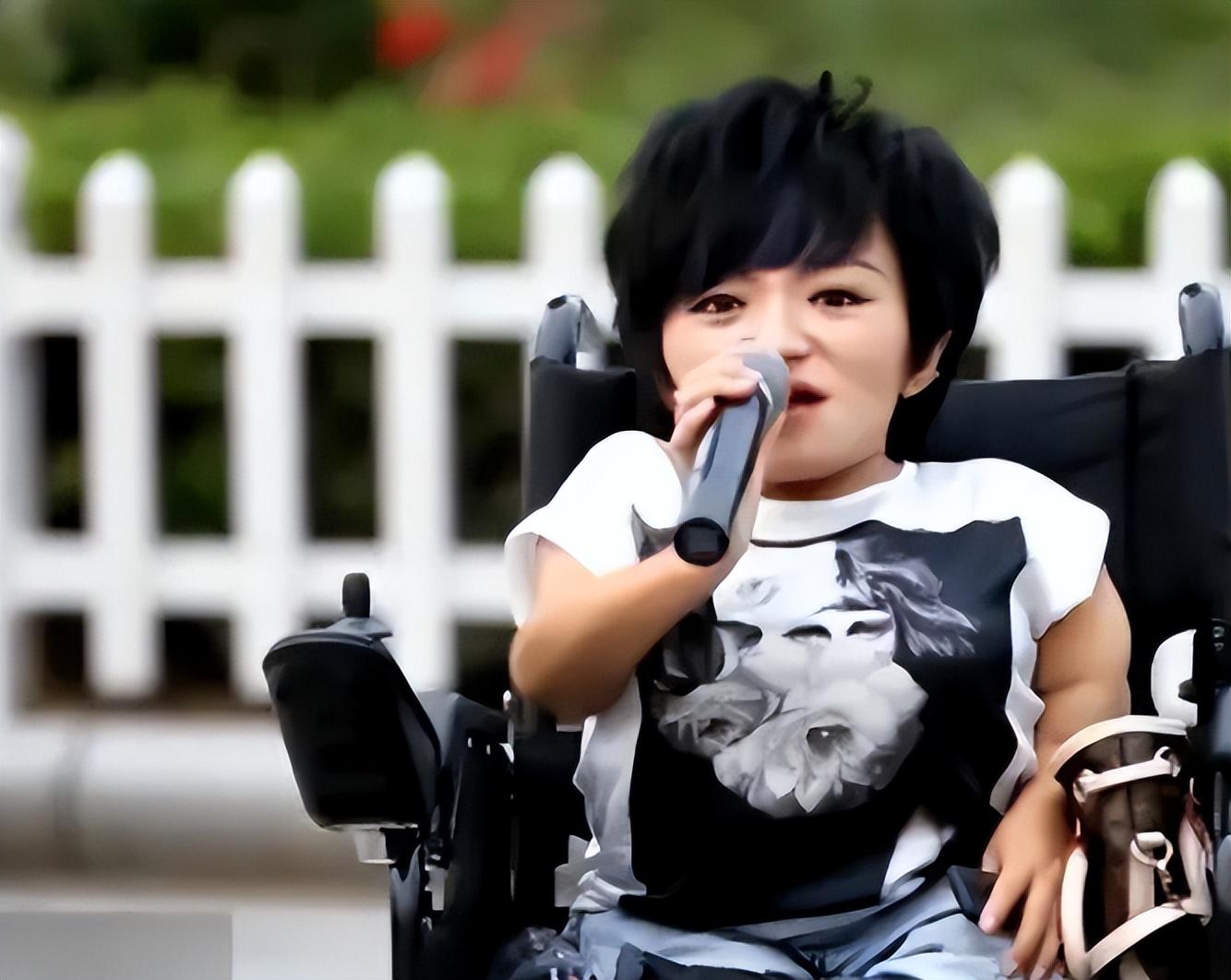 袖珍女孩李喜梅身高80厘米连嫁两任帅小伙如今靠自己当总裁