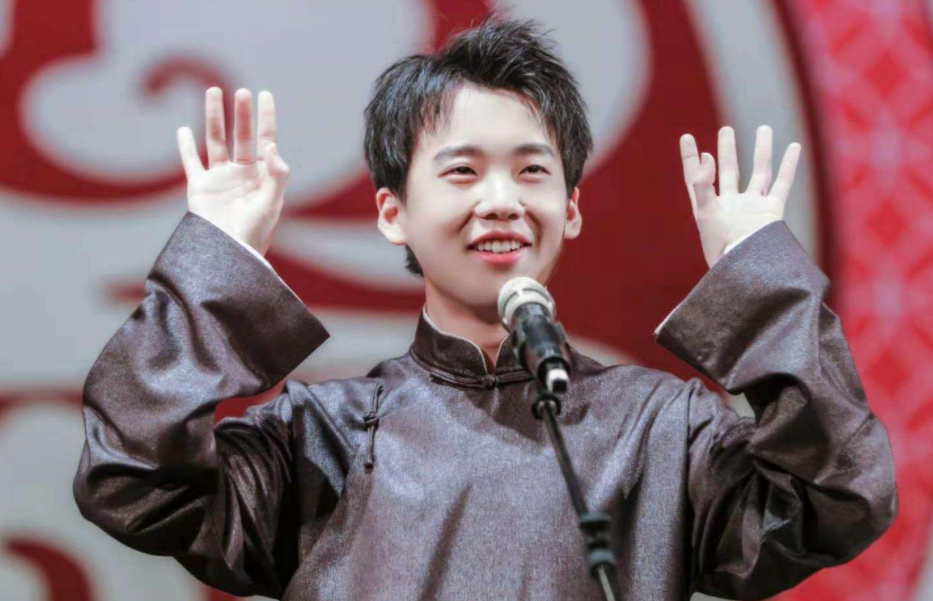 宠爱都是弟弟的,公司都是后妈的,郭麒麟的前途在哪呢?