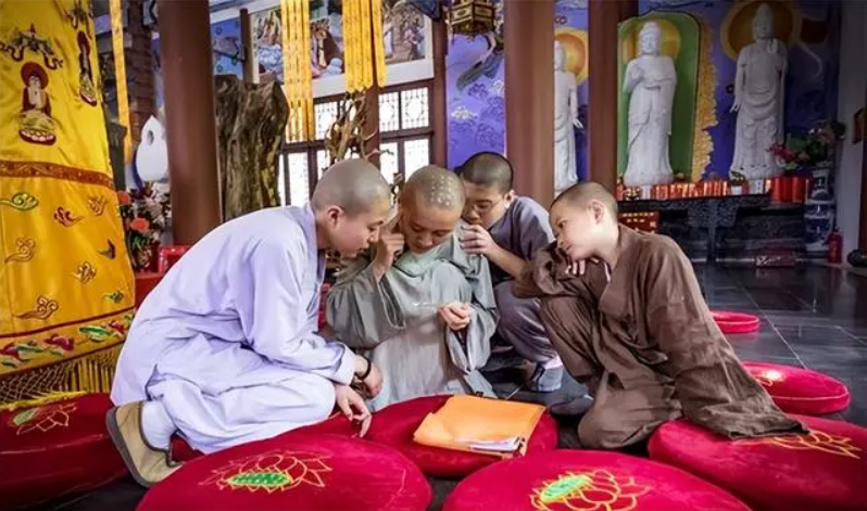 回顾最美尼姑释正孝同佛祖托梦出家放弃985大学15年后咋样了