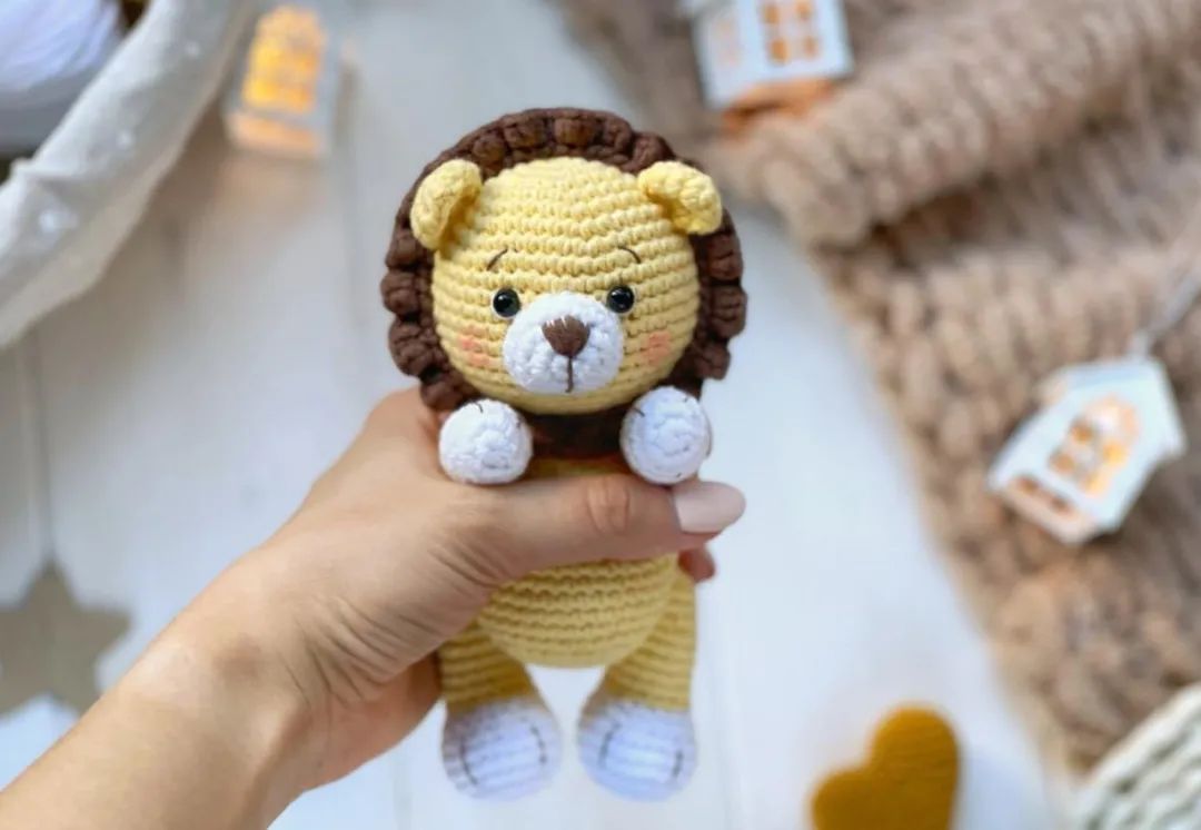 手工钩织:小狮子洛里