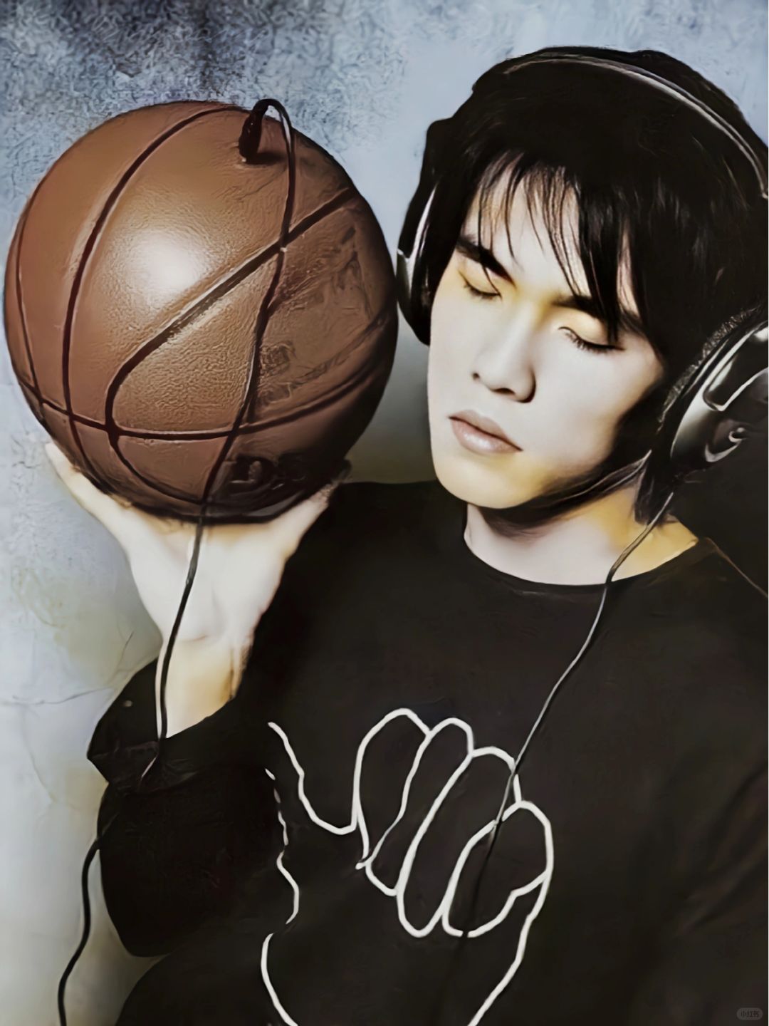 当年风采能否秒杀当代小鲜肉  帅到犯规的时光机再现,带你穿越回周董