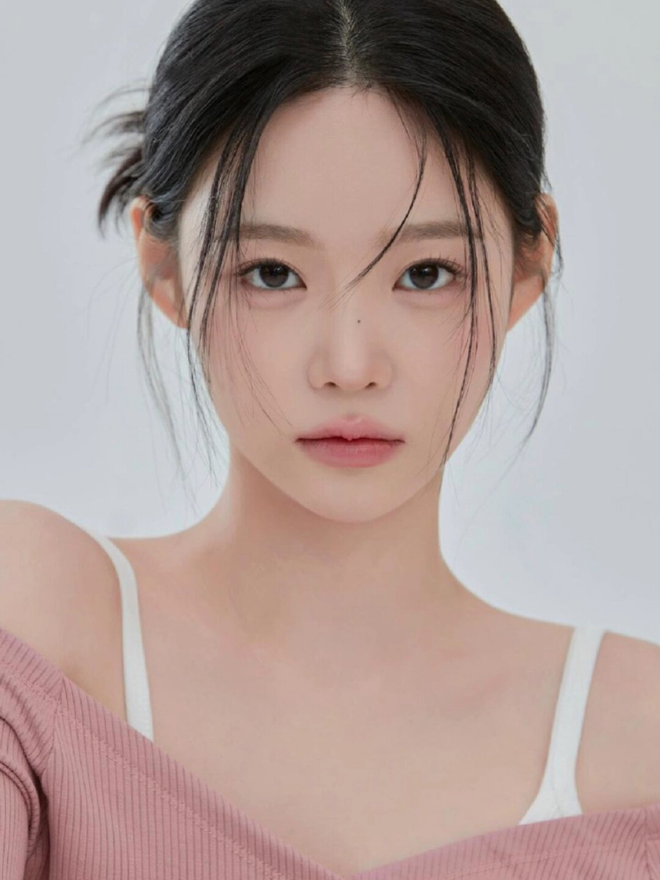 清透韩系妆容 右滑解锁韩妆精髓  嘿嘿,你知道吗?