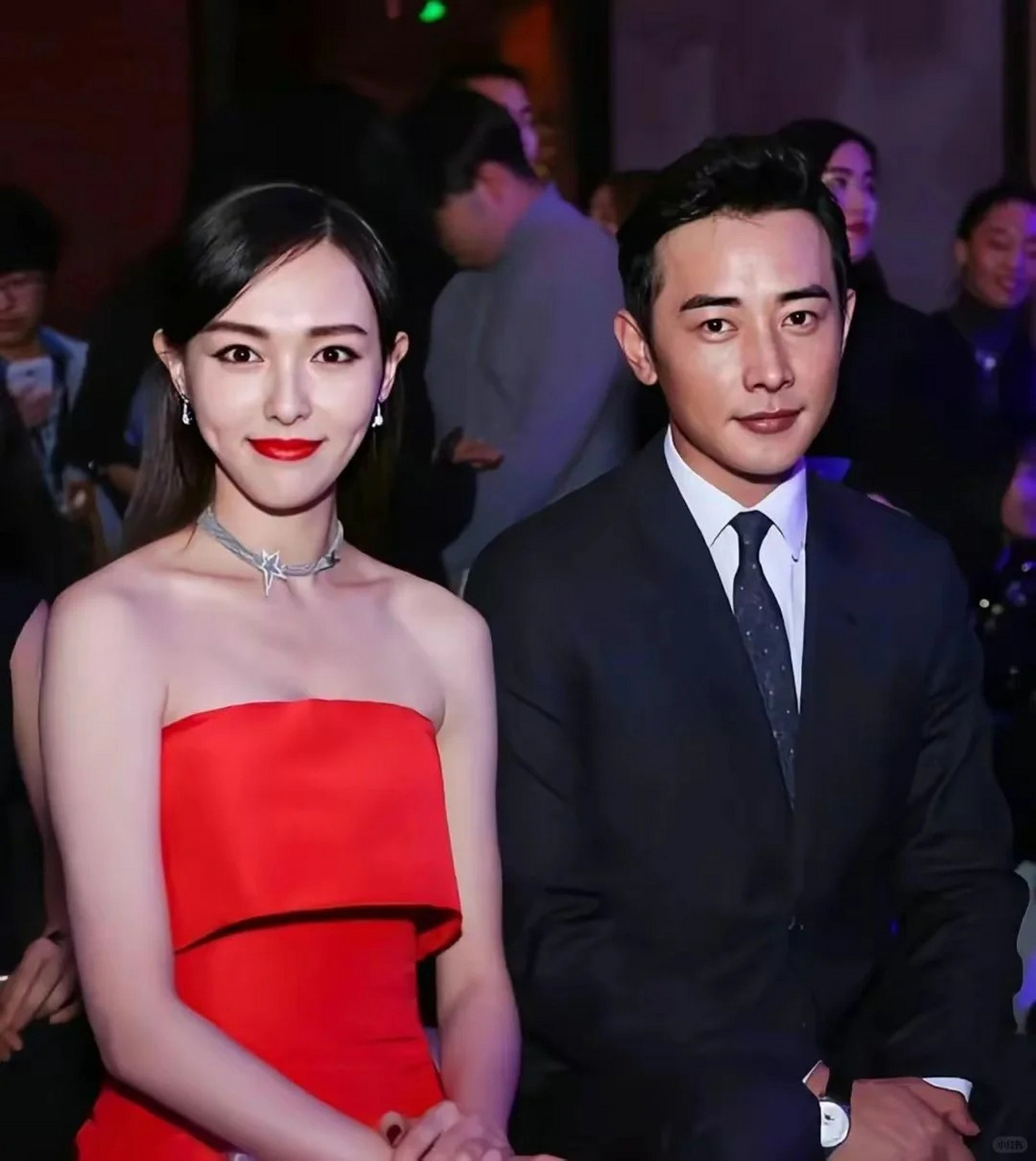 非常喜欢罗晋和唐嫣,感觉他两性格好好,面向也很搭,关键是双向奔赴,是