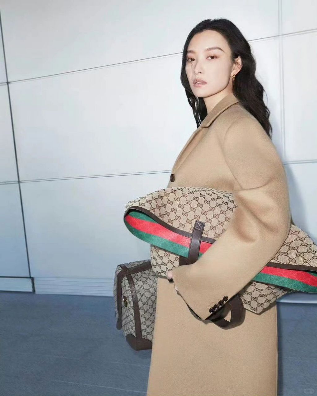 倪妮携手演员張震出镜全新gucci广告大片!
