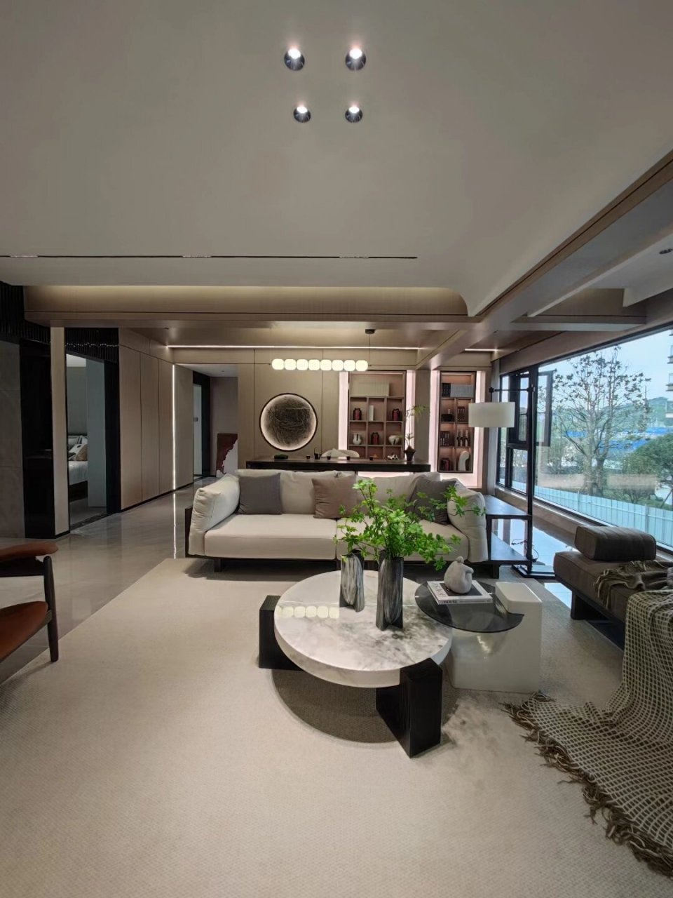 瞬间别墅都不香了  在135平方米和163平方米的现代轻奢大横厅住宅设计