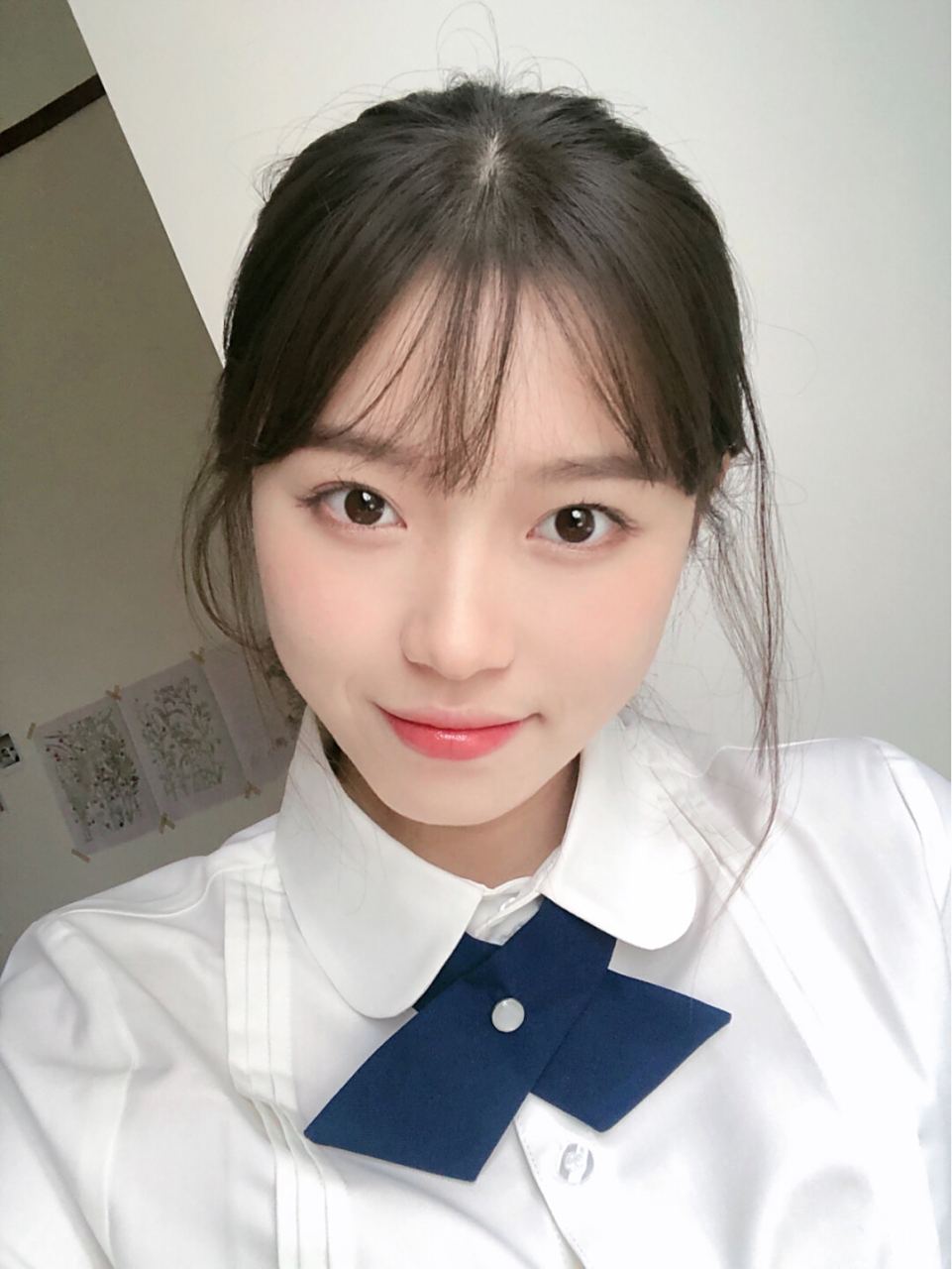 眼睑下至眼尾上翘画法真的好韩妹  眼睑下至眼尾上翘的画法是一种非常