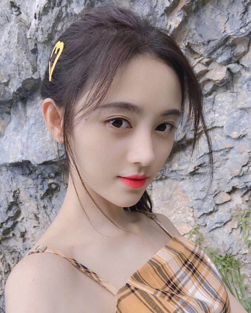 这是哪个学校的校花,学姐真漂亮 #养眼美女# #清纯校花# #图个开心