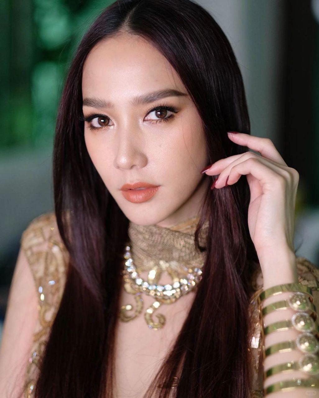 独家揭秘:泰国的"头号"美女aump背后的潜规则  在泰国,想要坐稳"宝座"