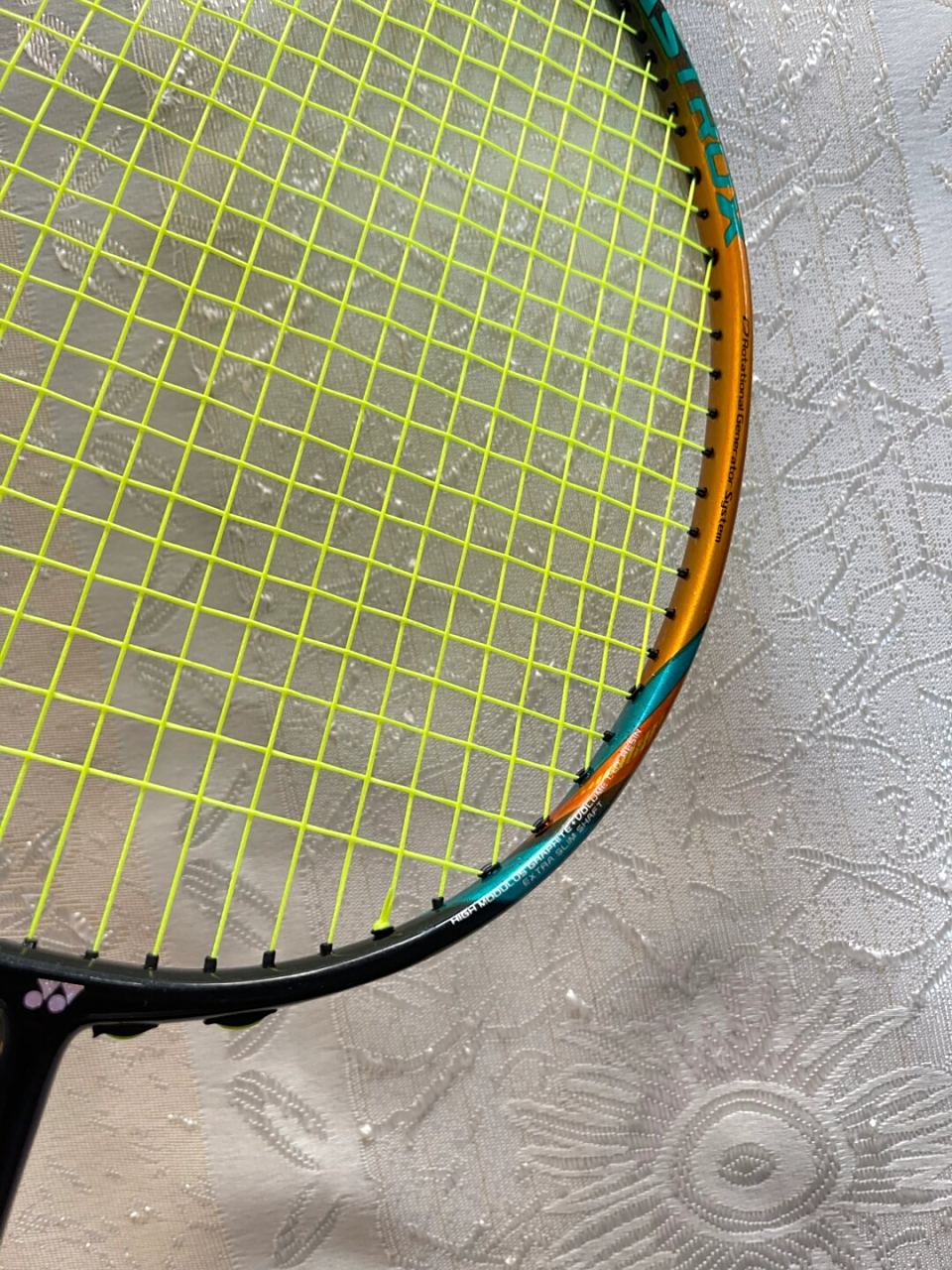 天斧88dpro驼金  高定天斧88dpro驼金色超轻耐打碳素纤维羽毛球拍