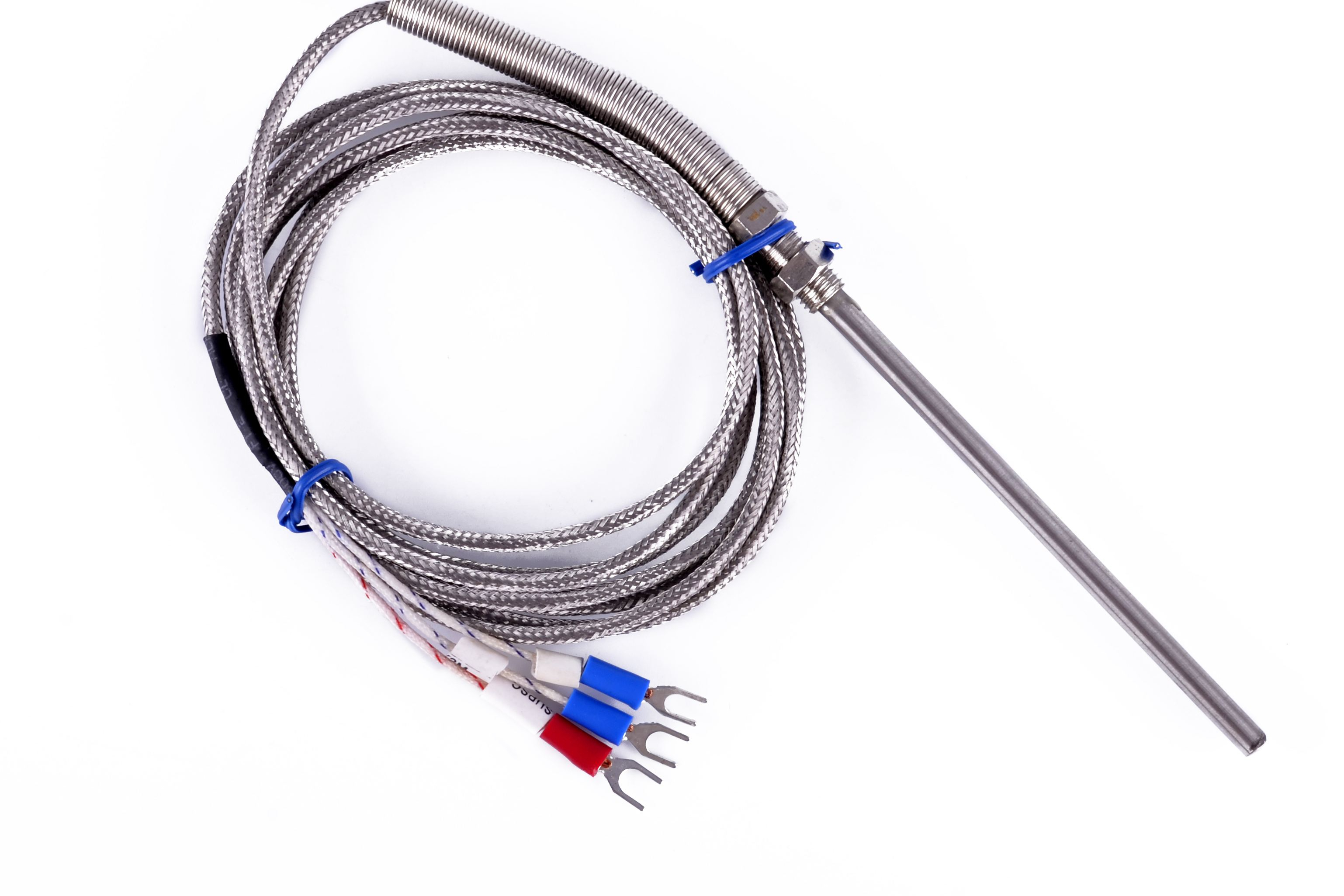 热电偶测温线基于塞贝克效应测量温度,由两根不同材质的金属线组成