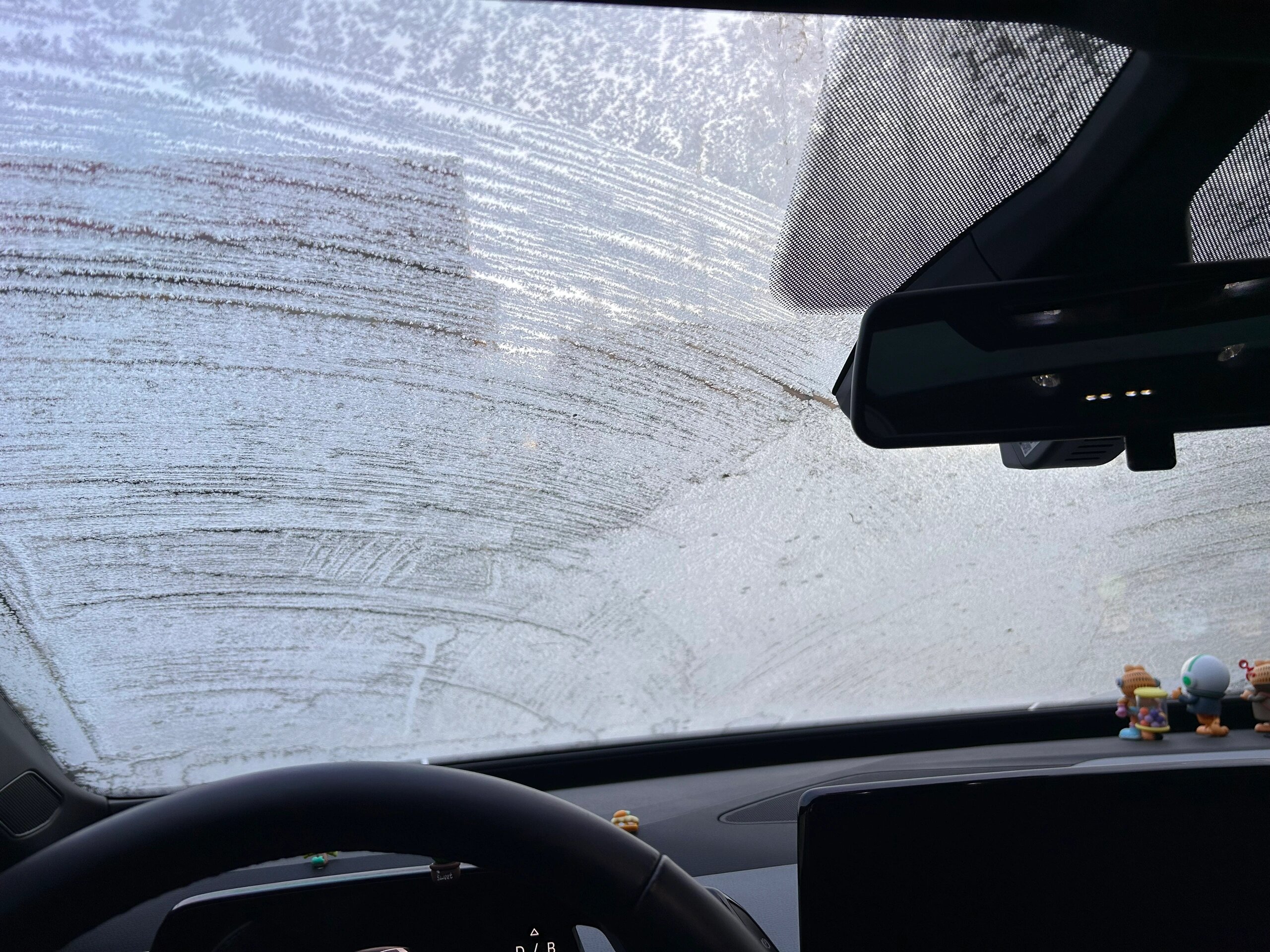 我想我大概是不会买能源车开的了,昨天有幸开了单