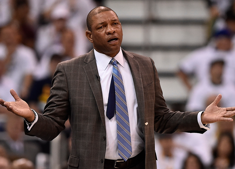 新任雄鹿队主教练里弗斯展现出雄心壮志.恩比德的实力十分强劲!