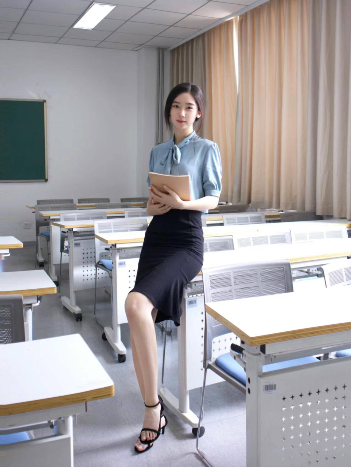 新春寻龙记# 教师风采