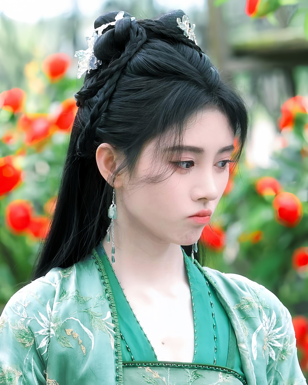 鞠婧祎 第三张好可爱 这个古装造型我给满分 #最靓头像壁纸征集赛