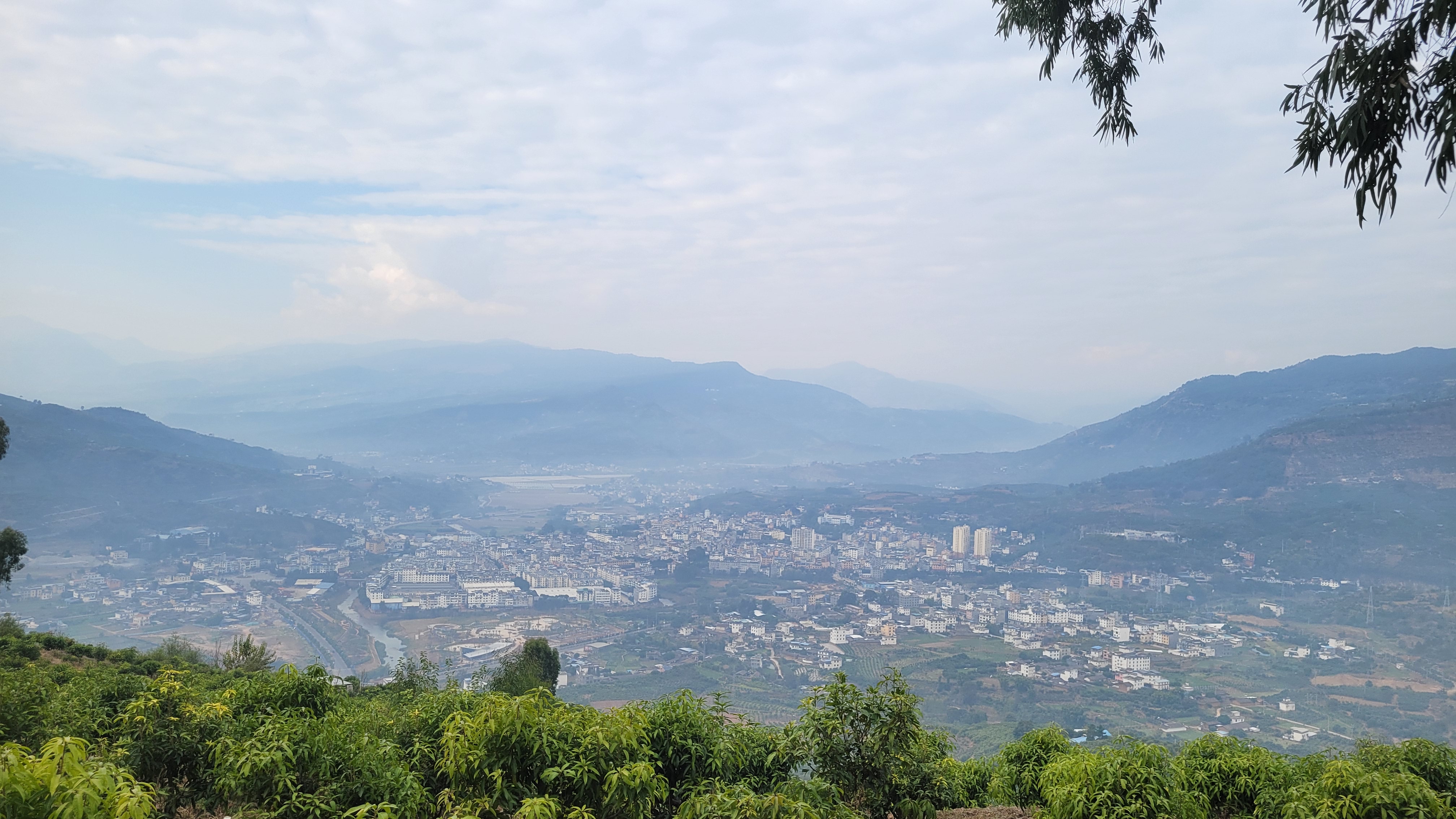 优质短图文计划# 荣将镇位于丽江市华坪县,距离华坪县成6公里,是丽江