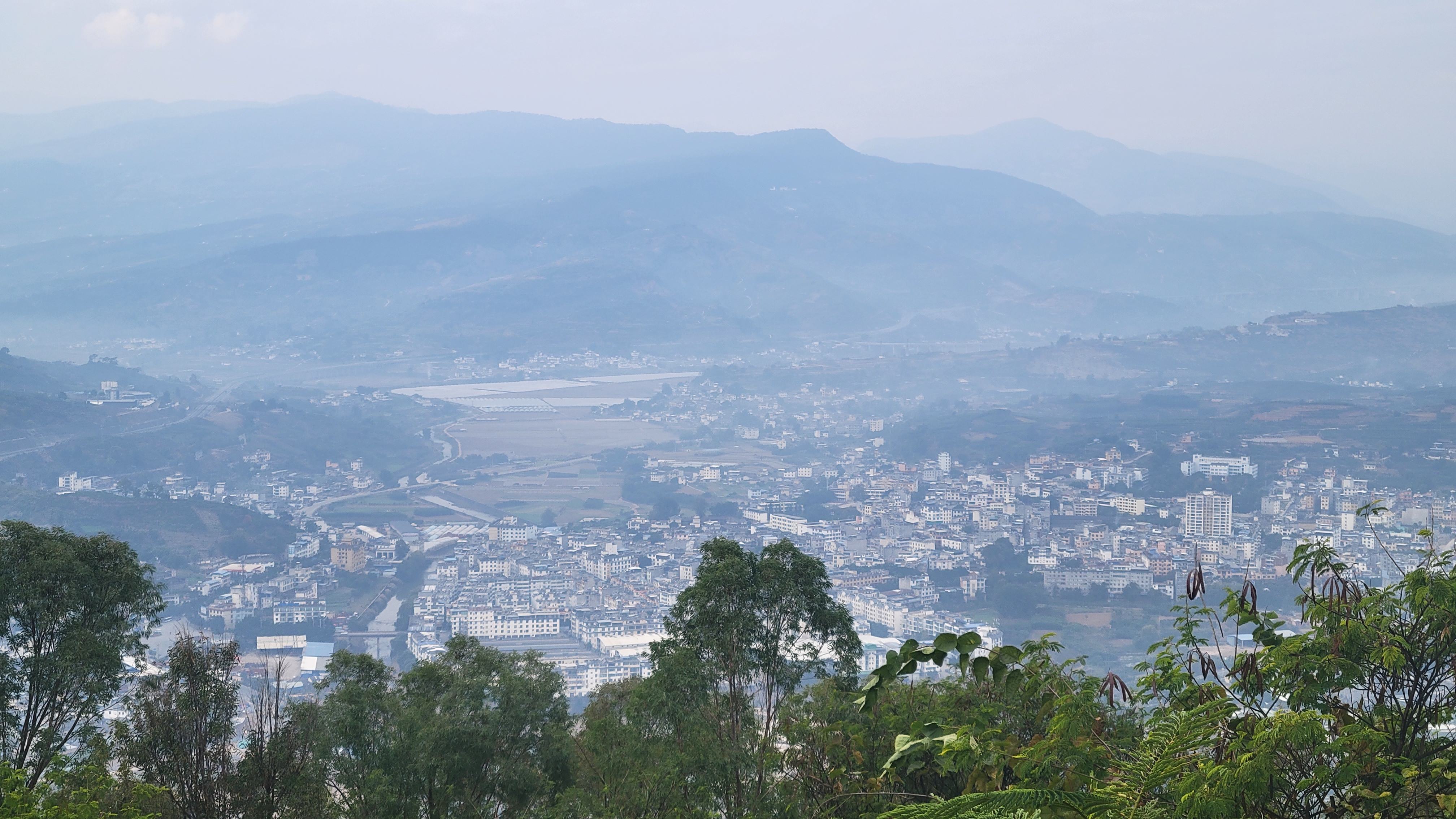 优质短图文计划# 荣将镇位于丽江市华坪县,距离华坪县成6公里,是丽江