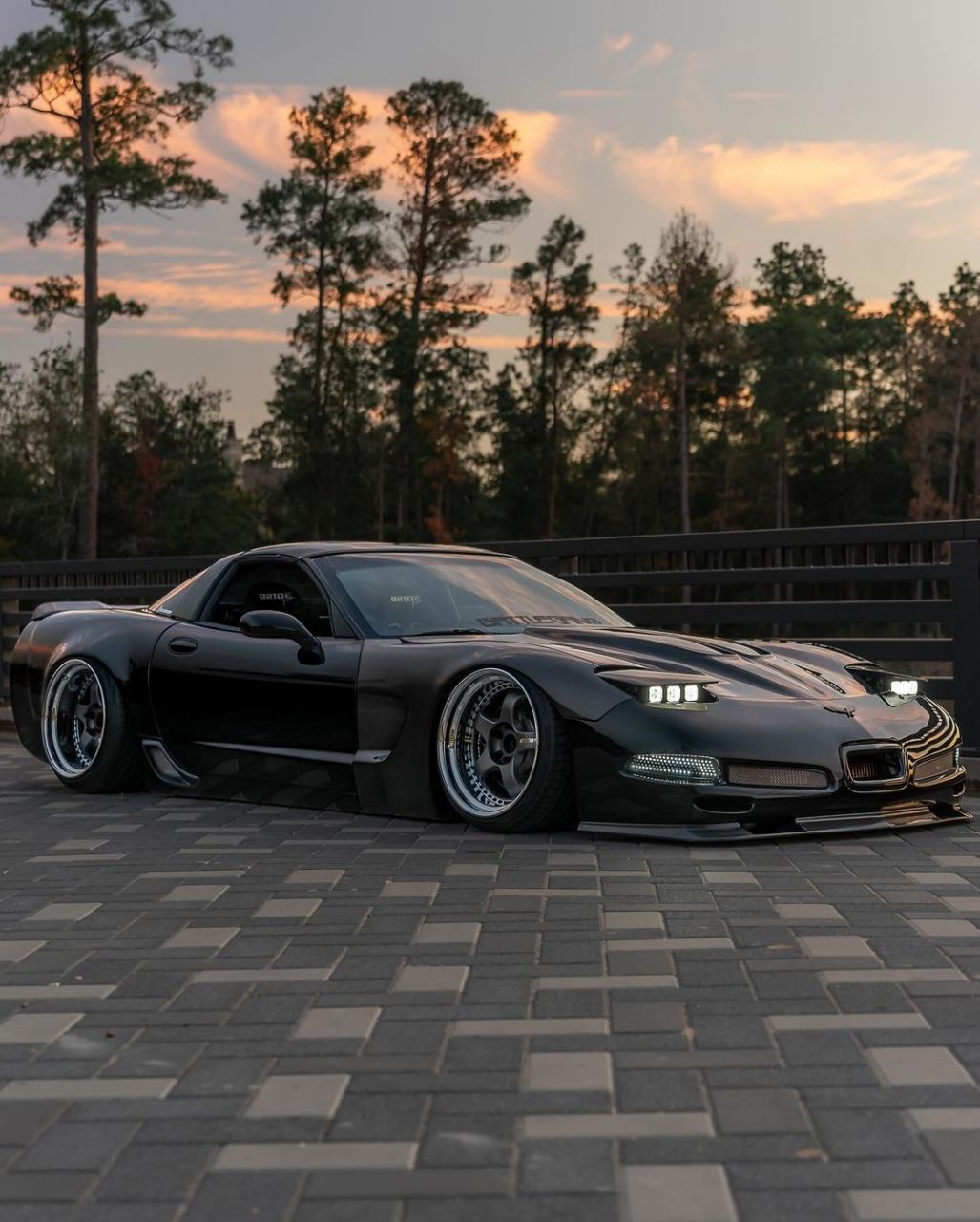 科尔维特-c5 克尔维特c5,1997~2004年,c5在车架刚 性上进一步提升