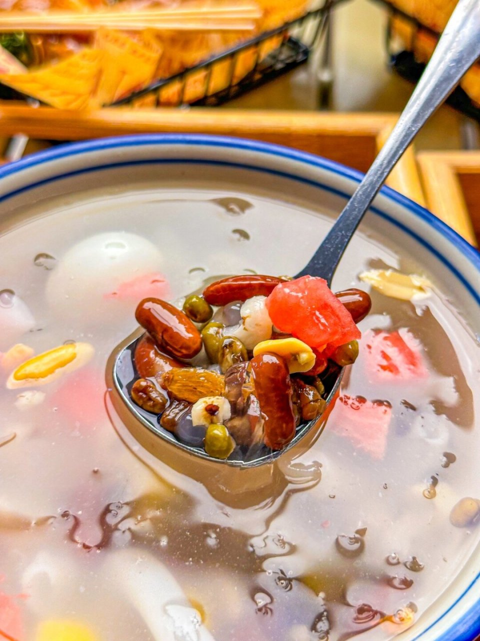 湛江探店 新晋的糖水店尊嘟好吃  琼记海南清补凉 99霞山区绿塘路92