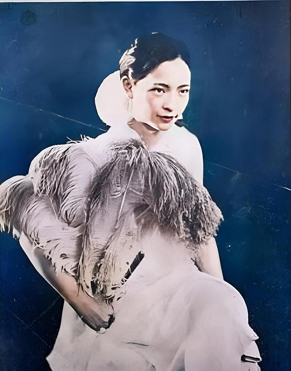 宋子文前女友唐瑛的一张珍贵照片,气质出众