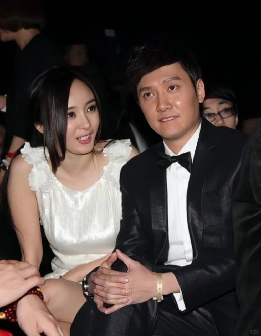 荧幕情侣杨幂冯绍峰,真爱降临,就在眼前!  老铁们!