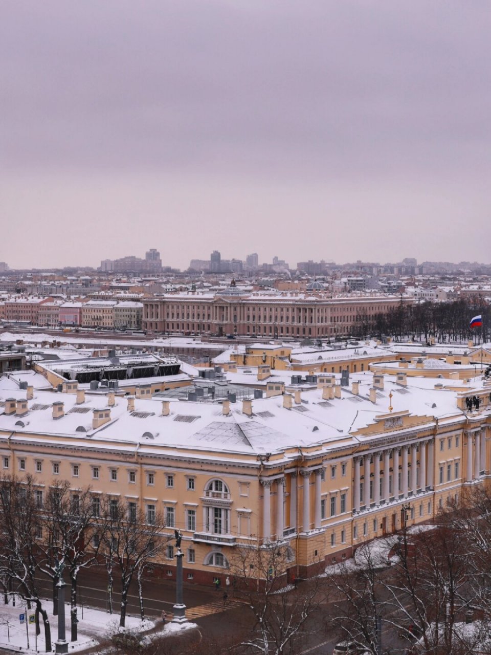 圣彼得堡  圣彼得堡,一座位列世界文化遗产名录的城市,其建筑风格充满
