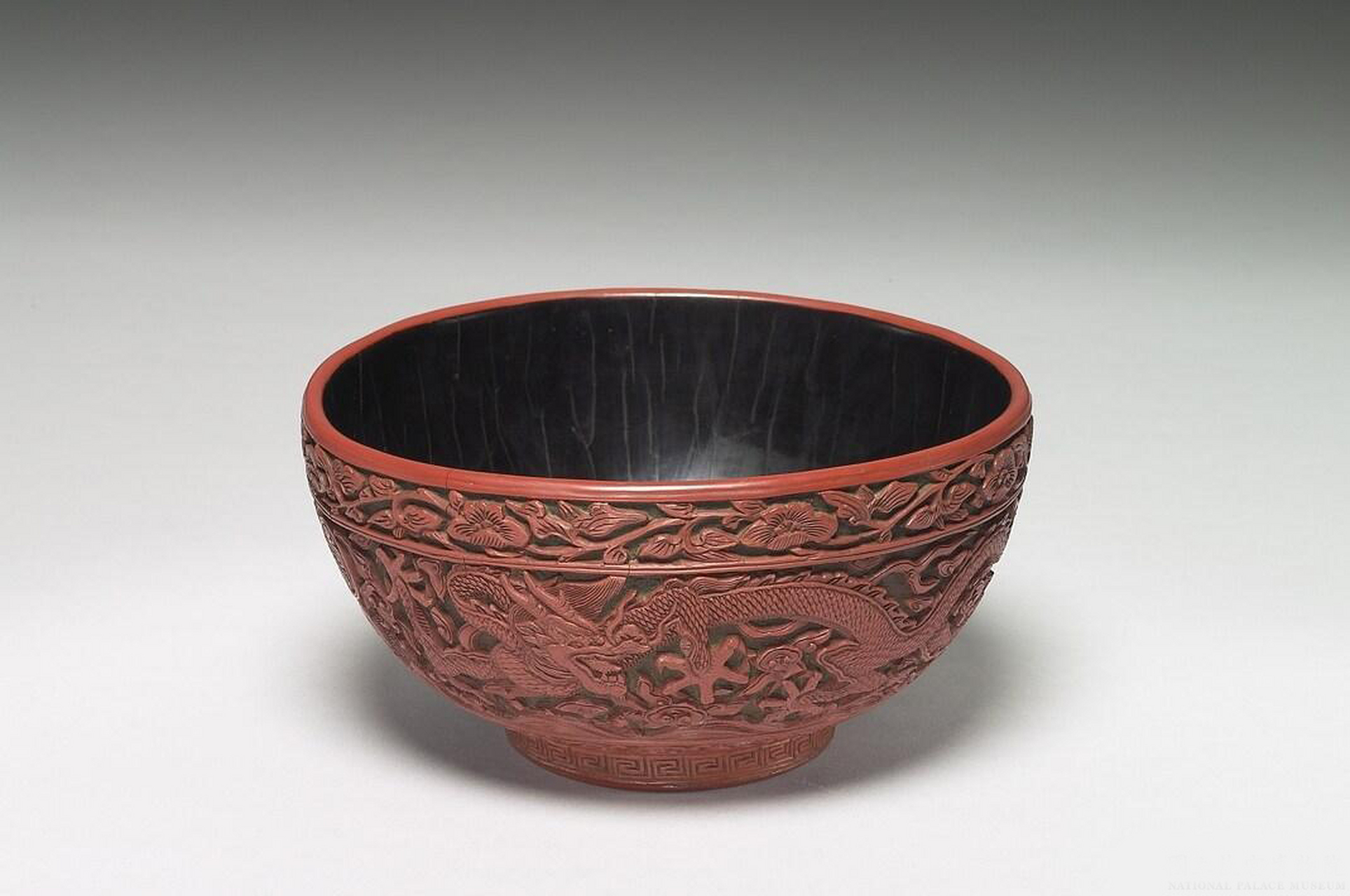 台北故宫博物院收藏的一组明代漆器.#漆器