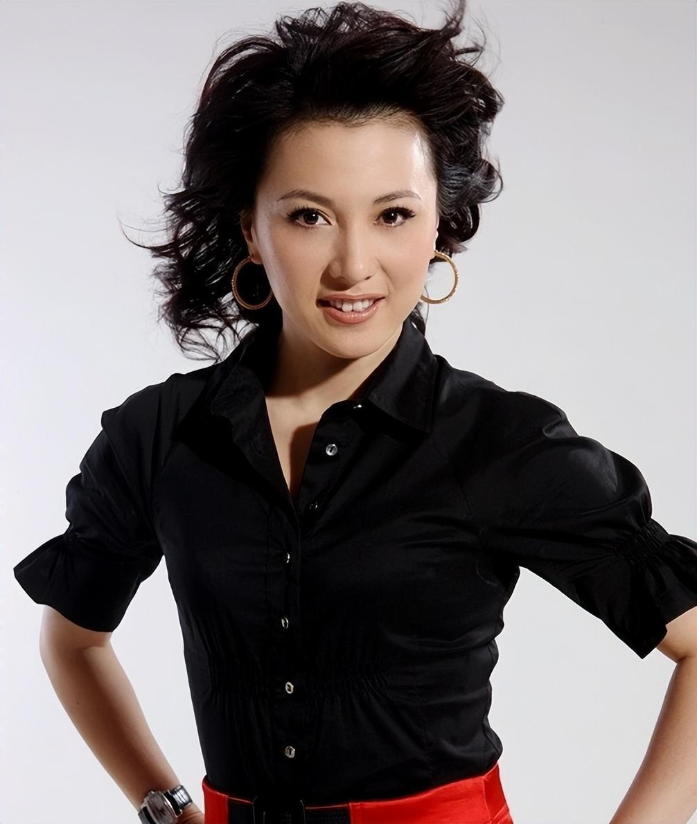 央视主持人梦桐:与富商结婚19年零绯闻,47岁风采依旧正当年