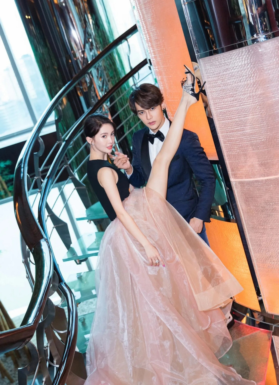 金晨这张图绝色啊,171cm身高,横插一脚.