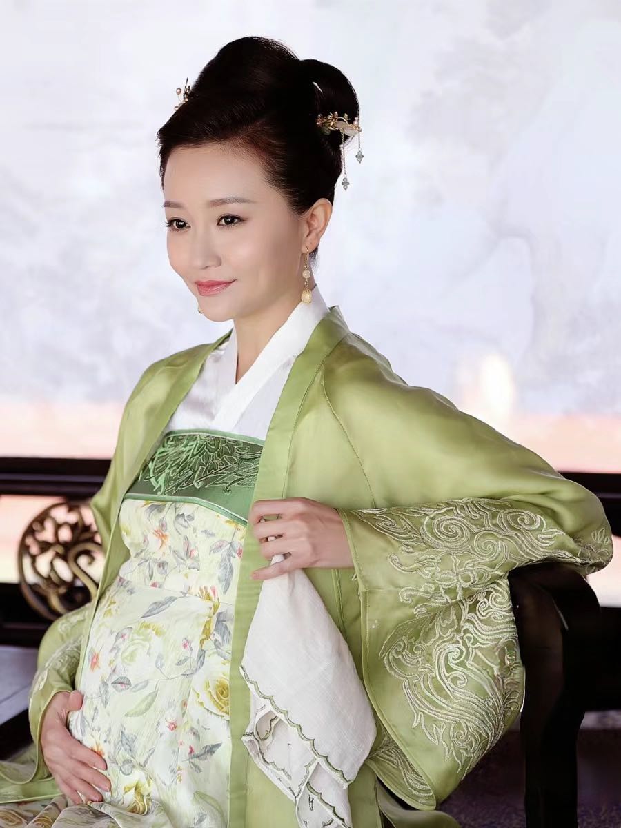 《知否》张桂芬:从枷锁到飞翔,无爱婚姻里挣脱重生