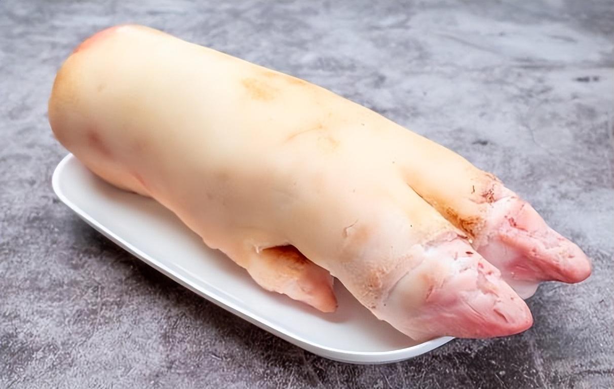 最后,挑选猪蹄的方法同样适用于其他肉类,如排骨,五花肉,牛肉等