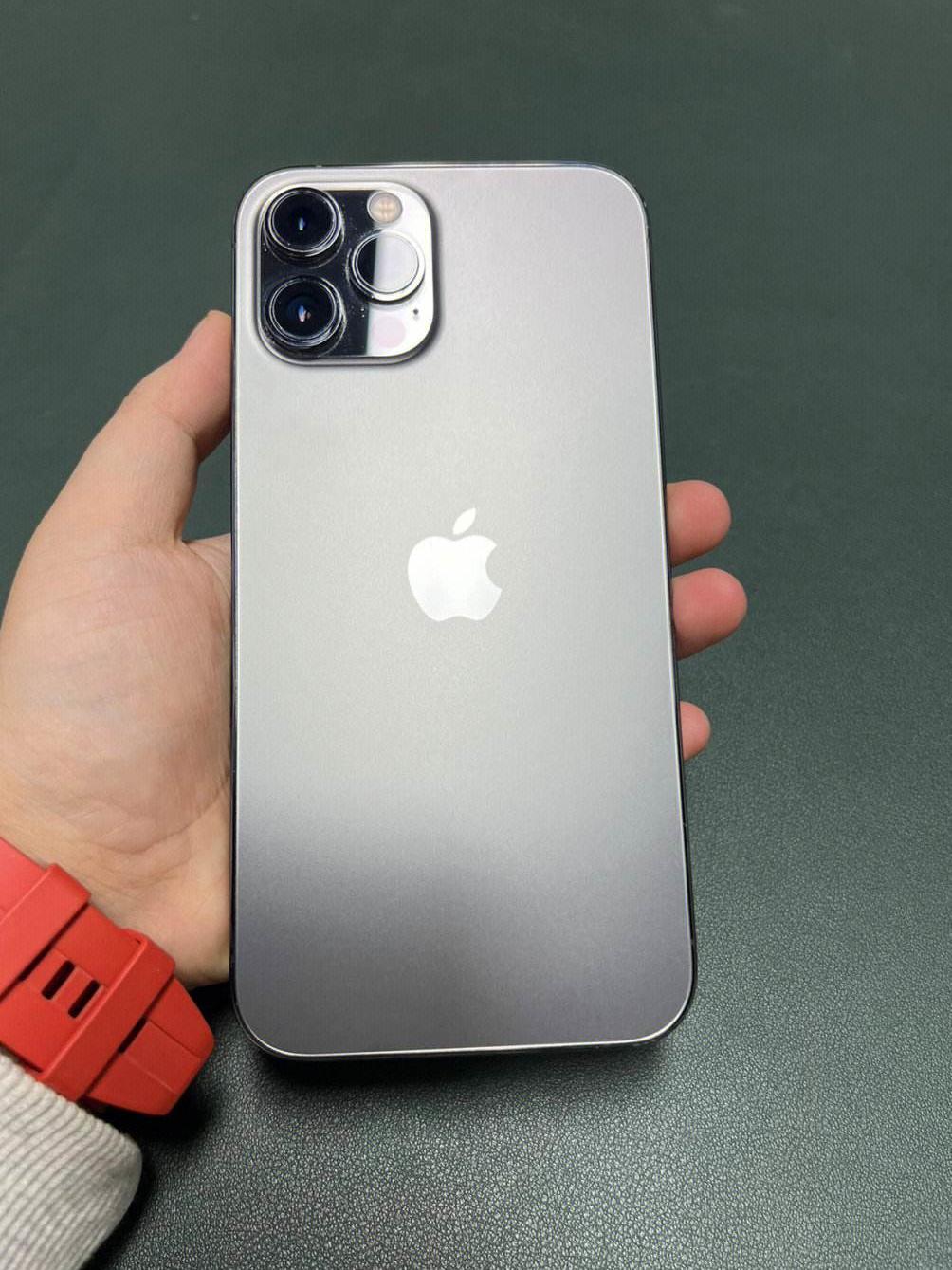 iphone 12 pro max对比来了:各方面优势全面解析