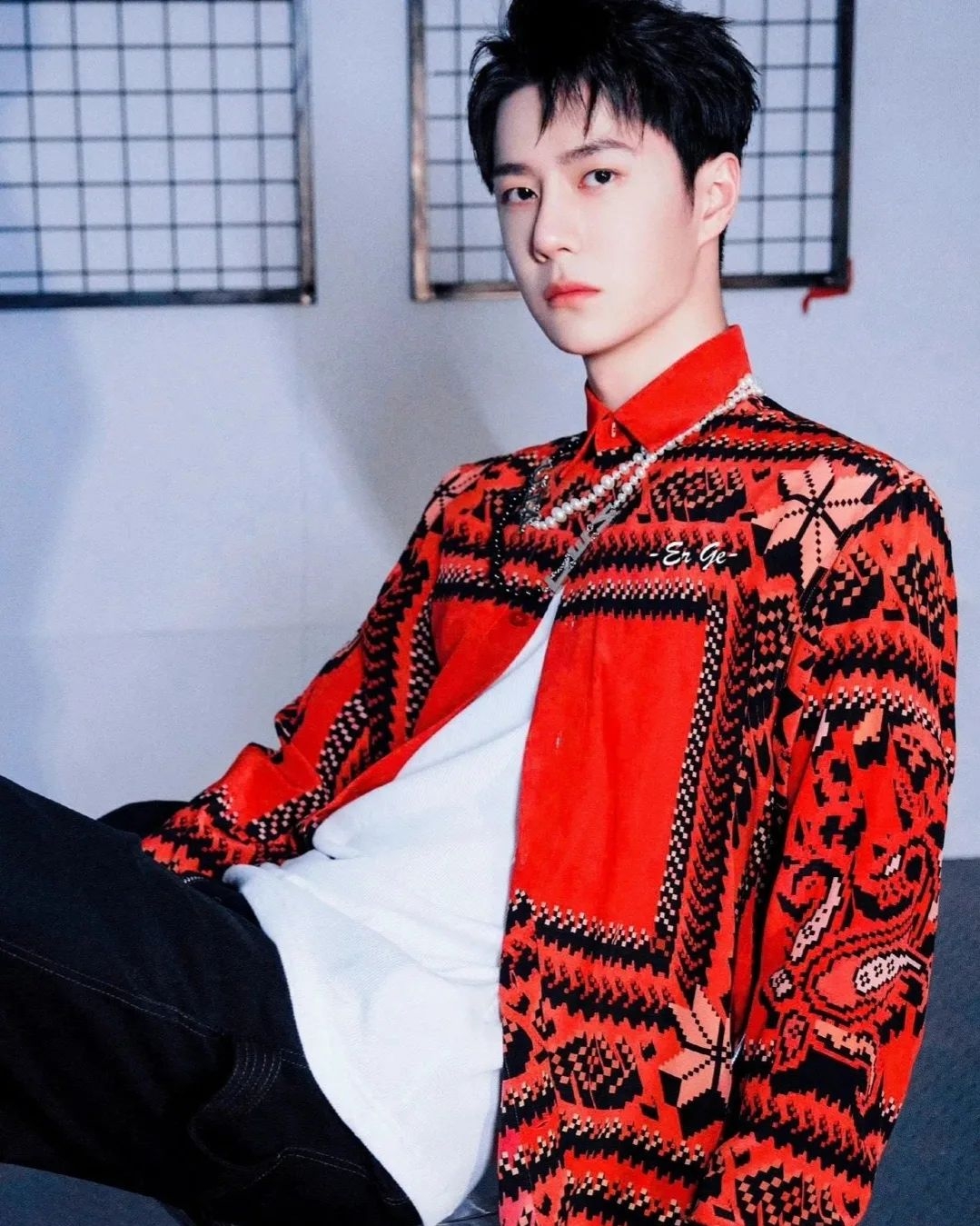 王一博红衣 红色真的好显白 过年头像用起来 #最靓头像壁纸征集赛