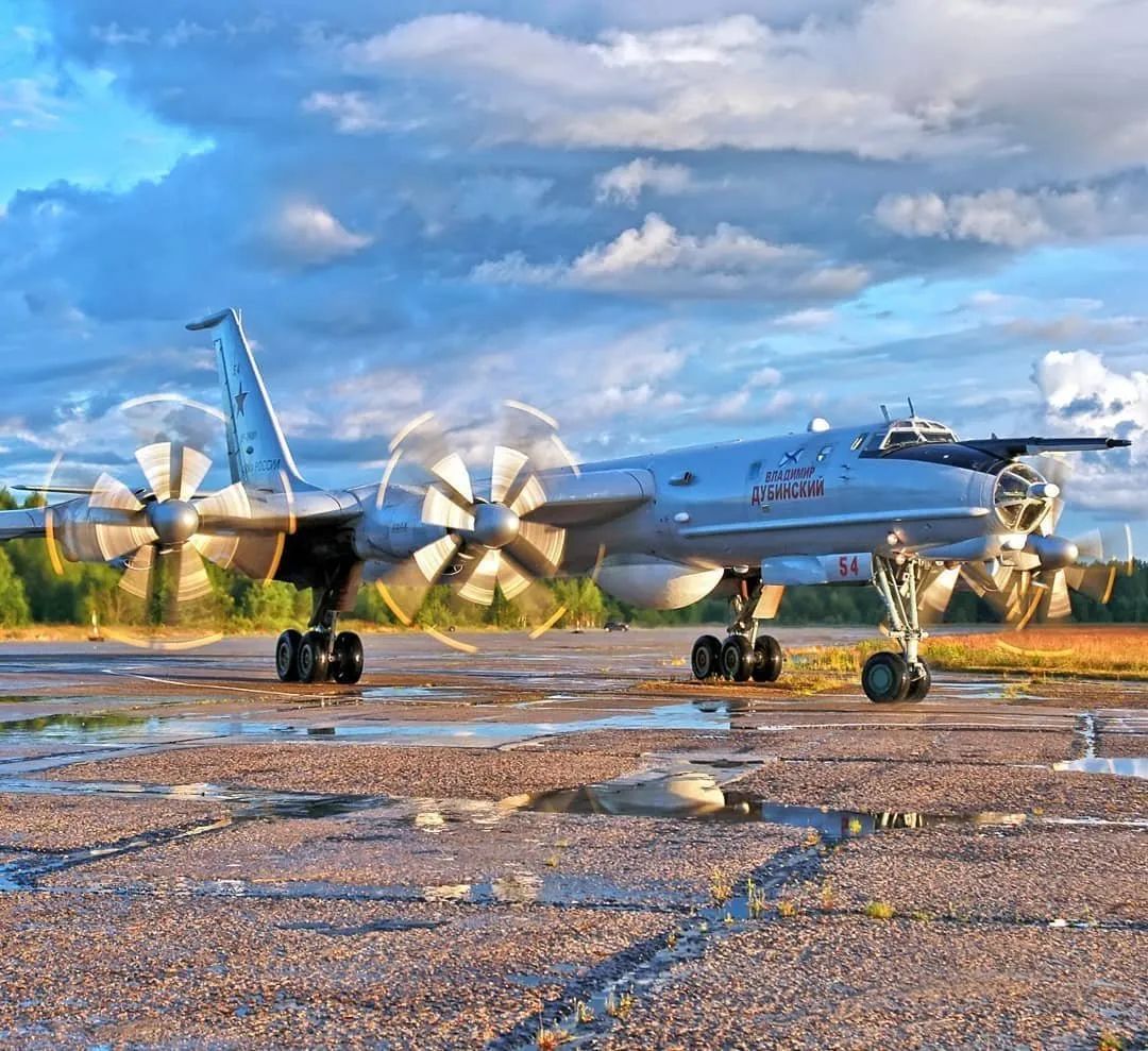 流水的"僚机",铁打的图-142反潜巡逻机